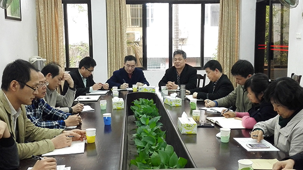 曹俊明到蔬菜所调研