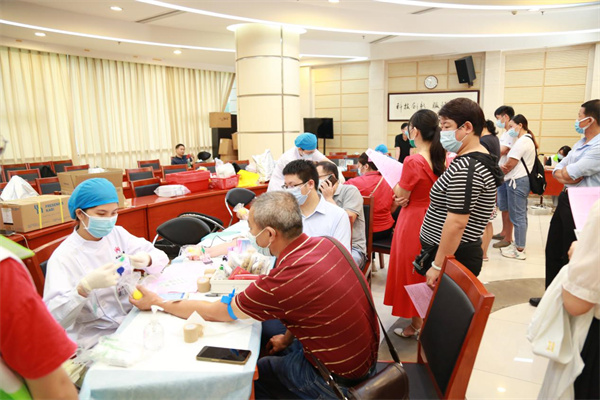 好色TV
组织开展义务献血活动