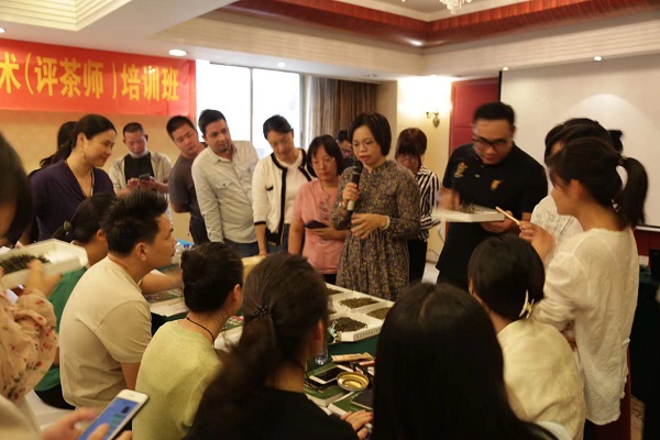 茶叶所承办的2021年江门市茶叶技术（评茶师）培训班成功举办2 - 副本.jpg