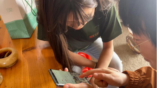 邵卓给小芬看视频数据