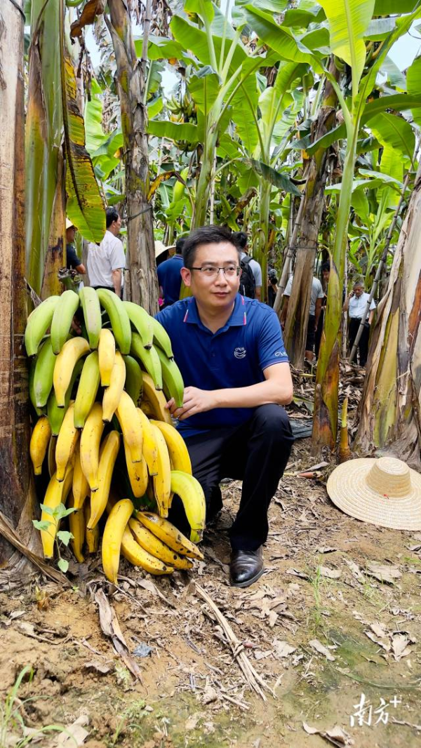 2  南方+ 邵一弘 拍摄