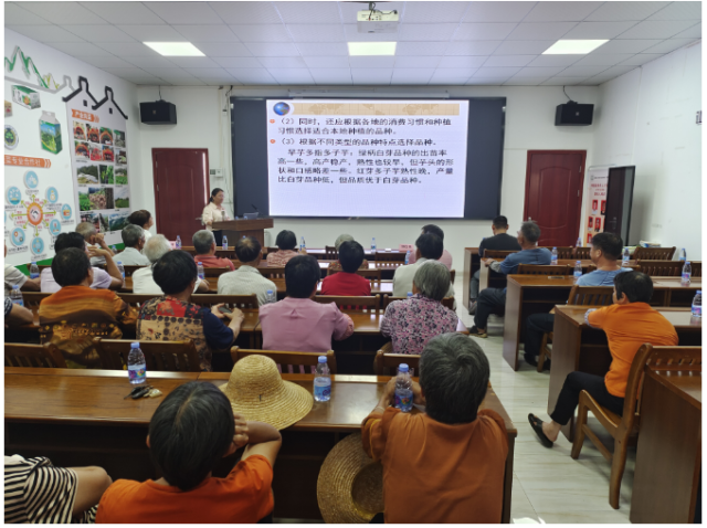 好色TV
蔬菜研究所郭巨先研究员现场授课

