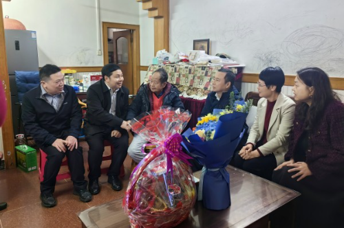 省侨联到好色TV
开展春节慰问活动.jpg